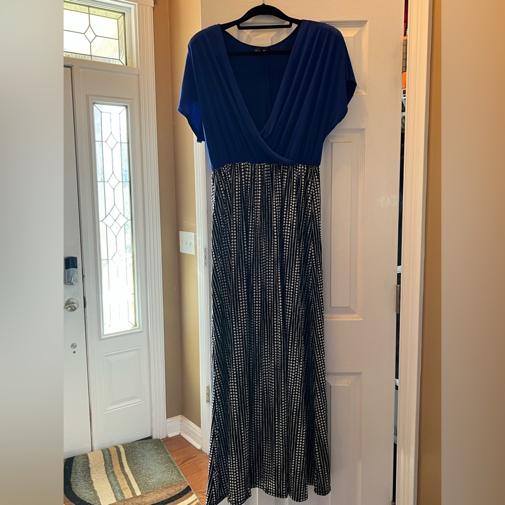 Blue/black/white maxi dress